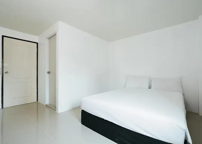 公寓 Sleep Pop Sukhumvit 42 - สุขุมวิท 42